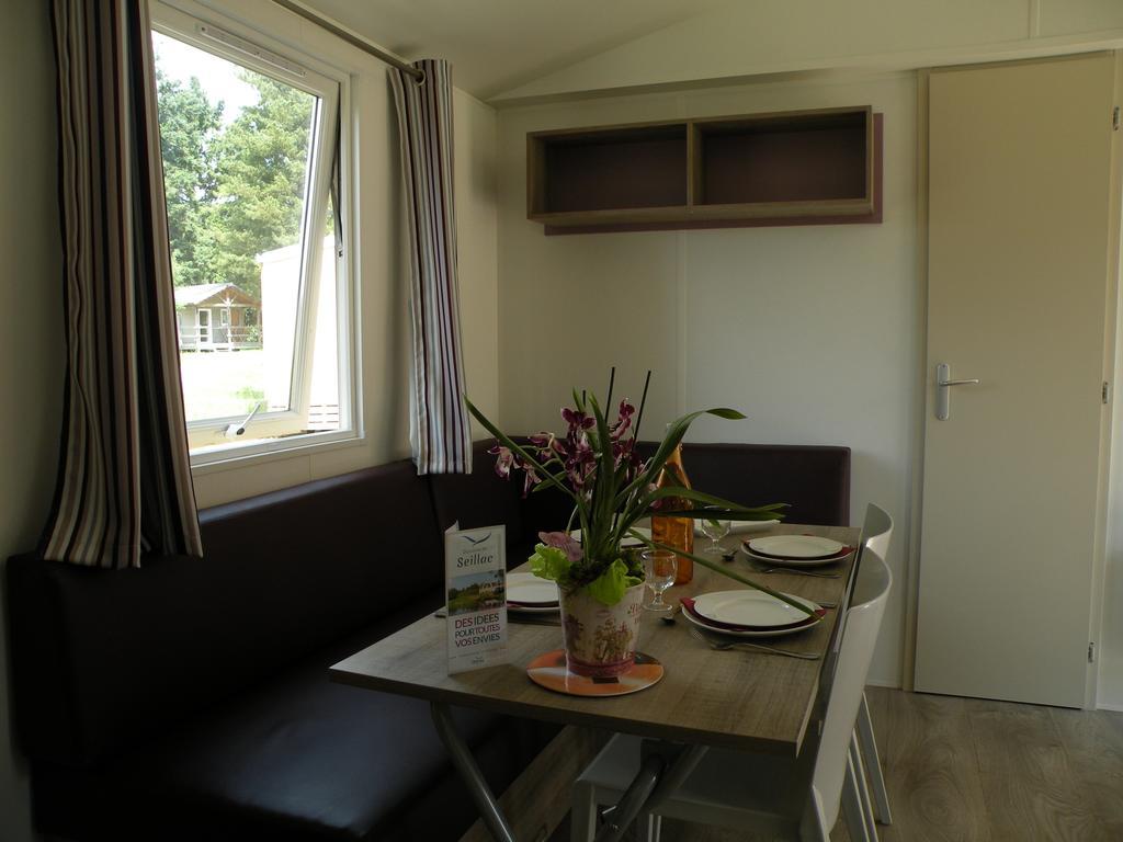 Le Domaine De Seillac Odesia Vacances 客房 照片